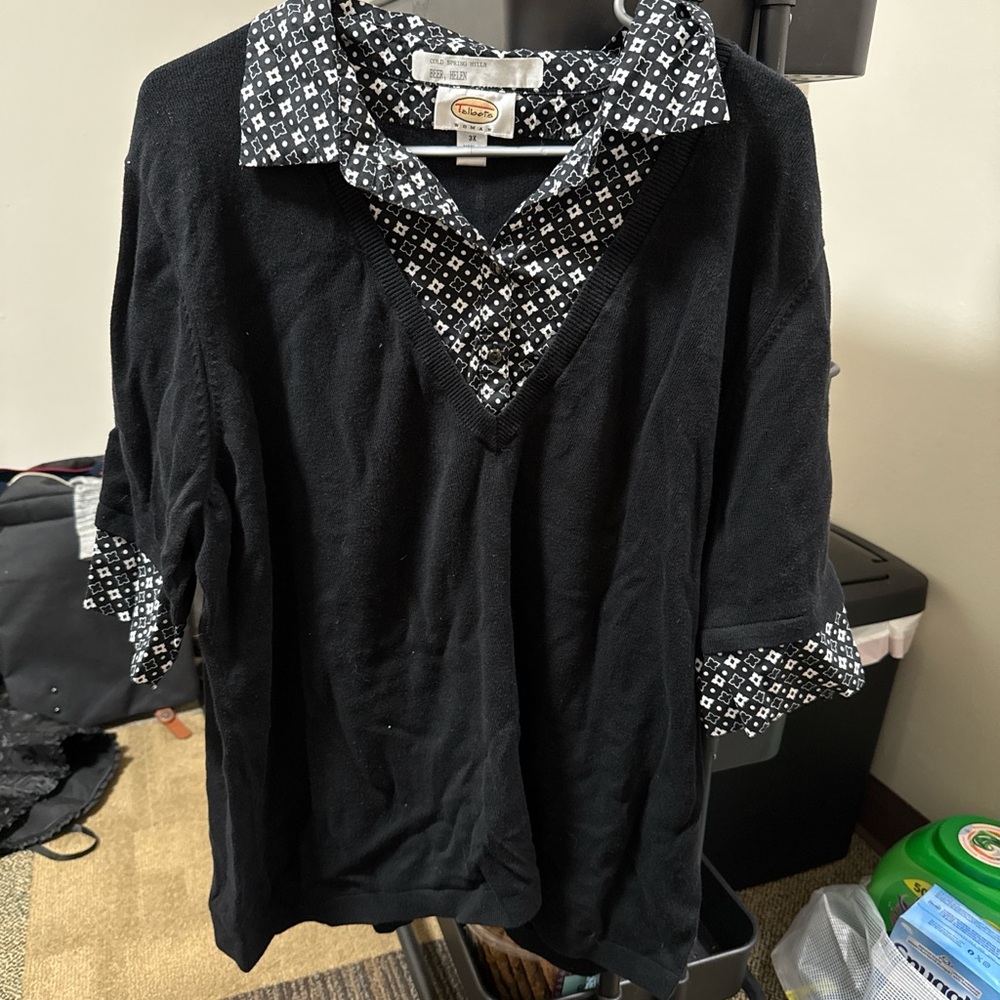 Black and White Geometric Patterned Sweater